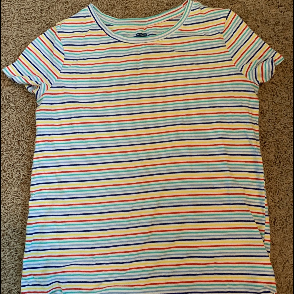 A sleeveless T-shirt with stripes